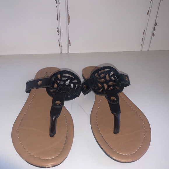 sandals - Picture 1 of 4